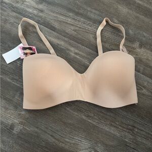 Maidenform Strapless Bra in Beige